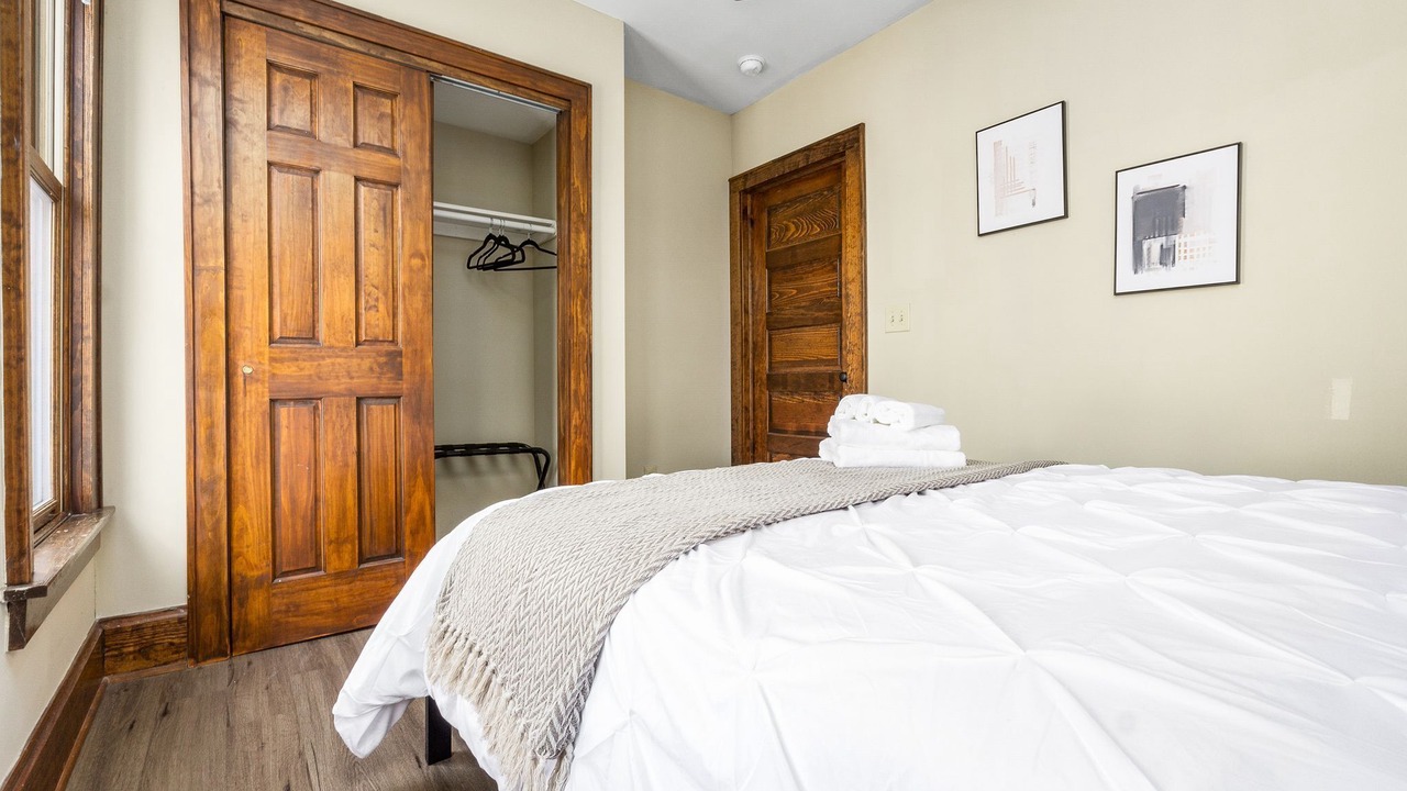 Photo of Bedroom in Old North Columbus
