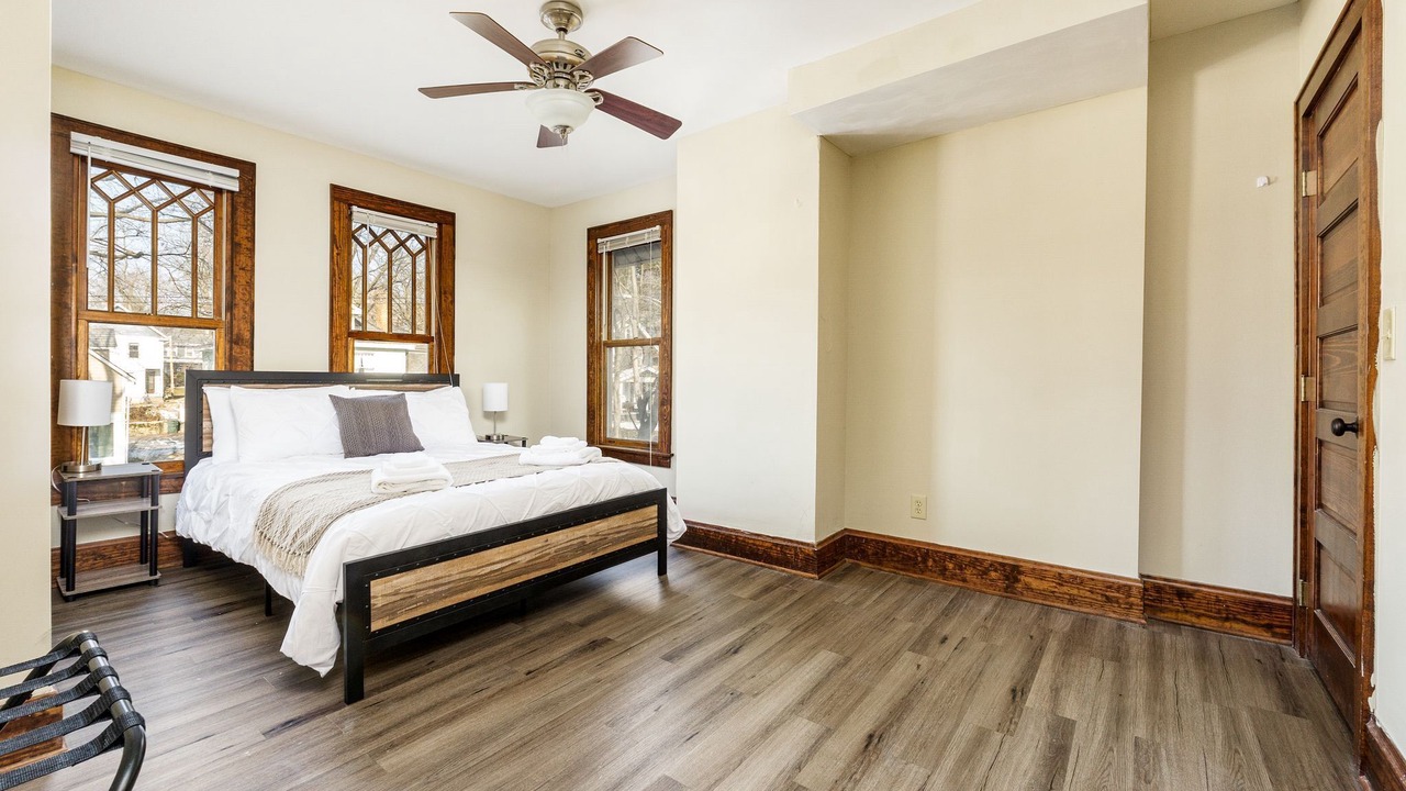 Photo of Bedroom in Old North Columbus