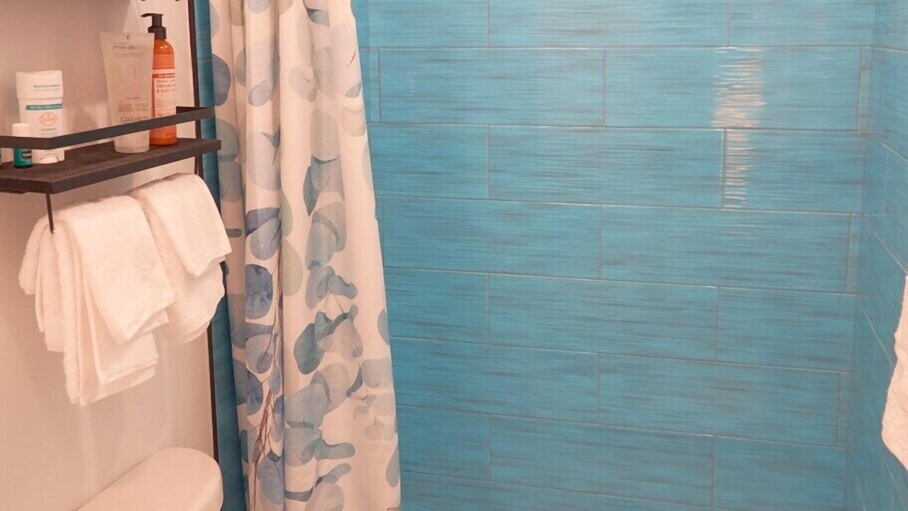 Photo of Bathroom in Caine Woods