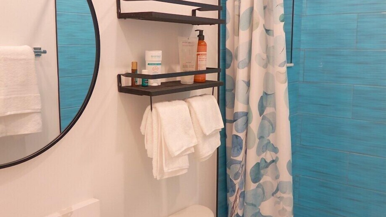 Photo of Bathroom in Caine Woods