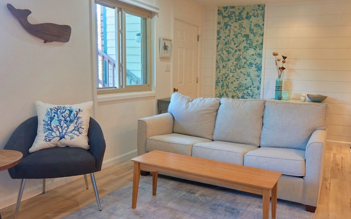 Photo of Livingroom in Caine Woods