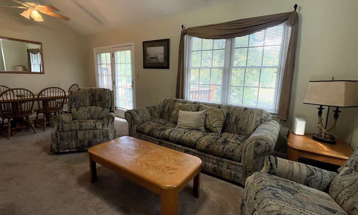 Photo of Livingroom in Mercersburg