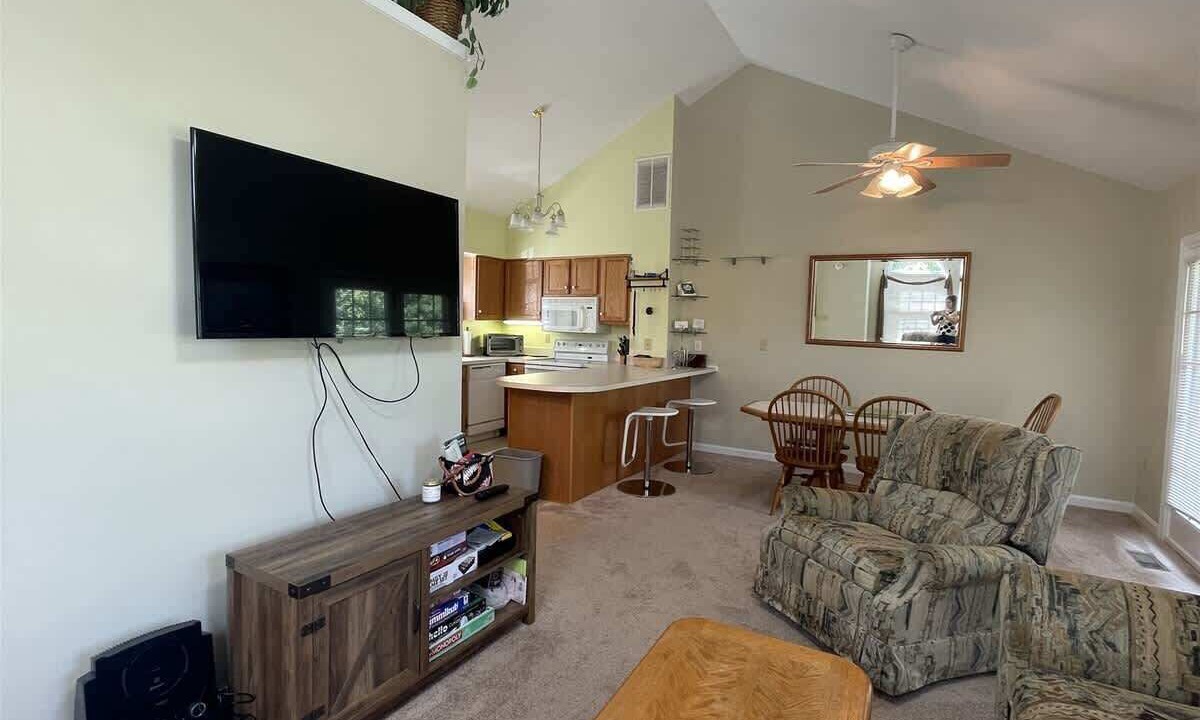 Photo of Livingroom in Mercersburg