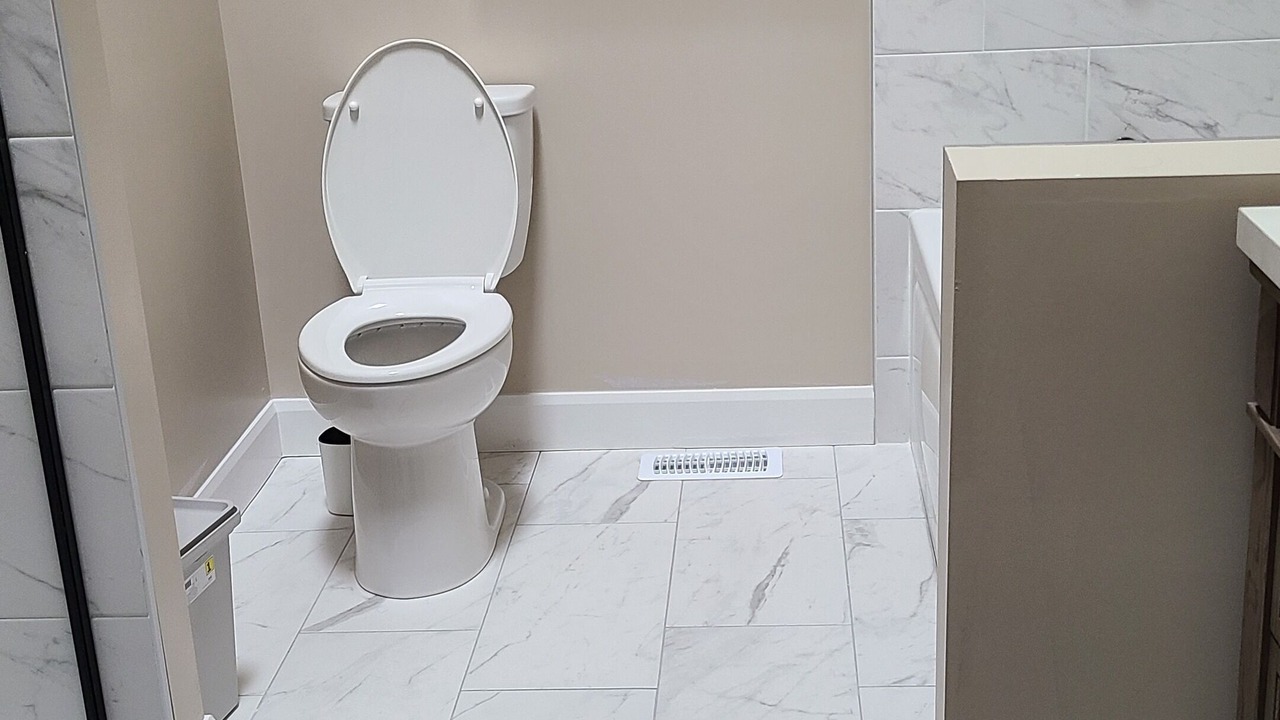 Photo of Bathroom in Val-des-Monts