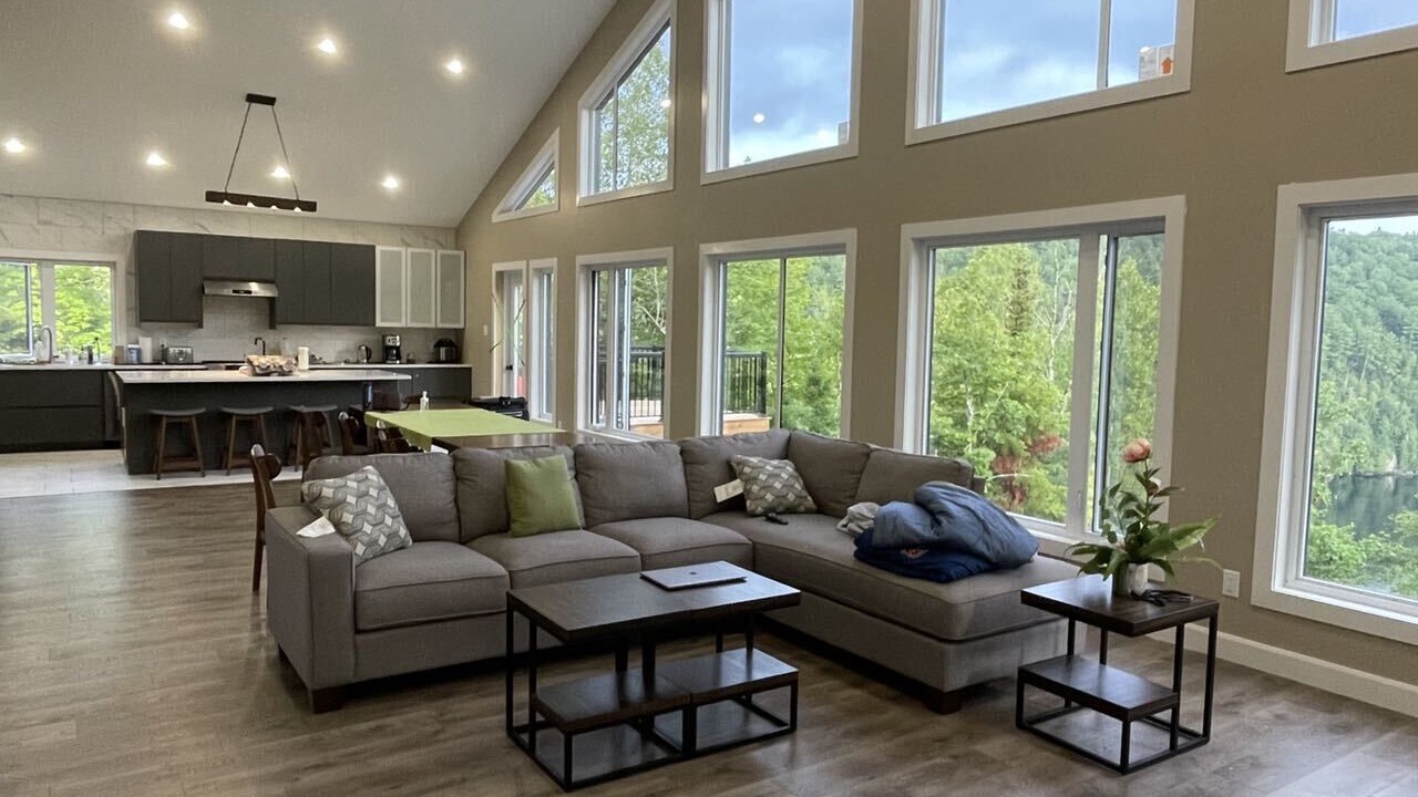 Photo of Livingroom in Val-des-Monts