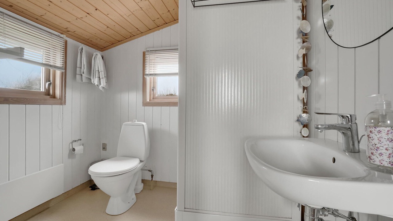 Photo of Bathroom in Vestervig
