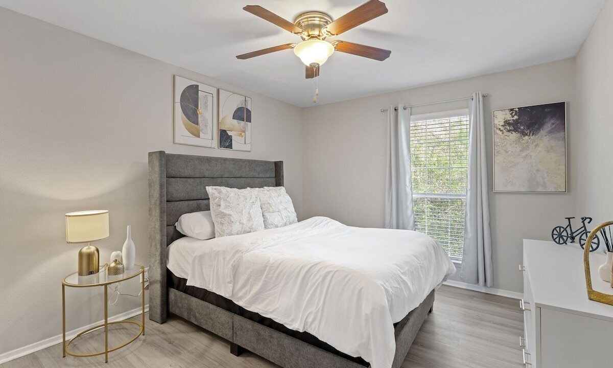 Photo of Bedroom in Red Bank