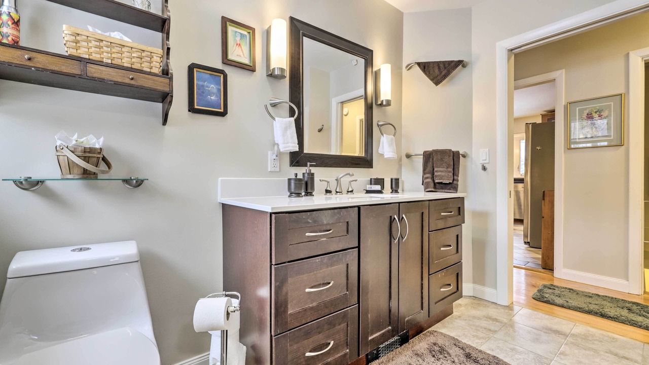 Photo of Bathroom in Hadley
