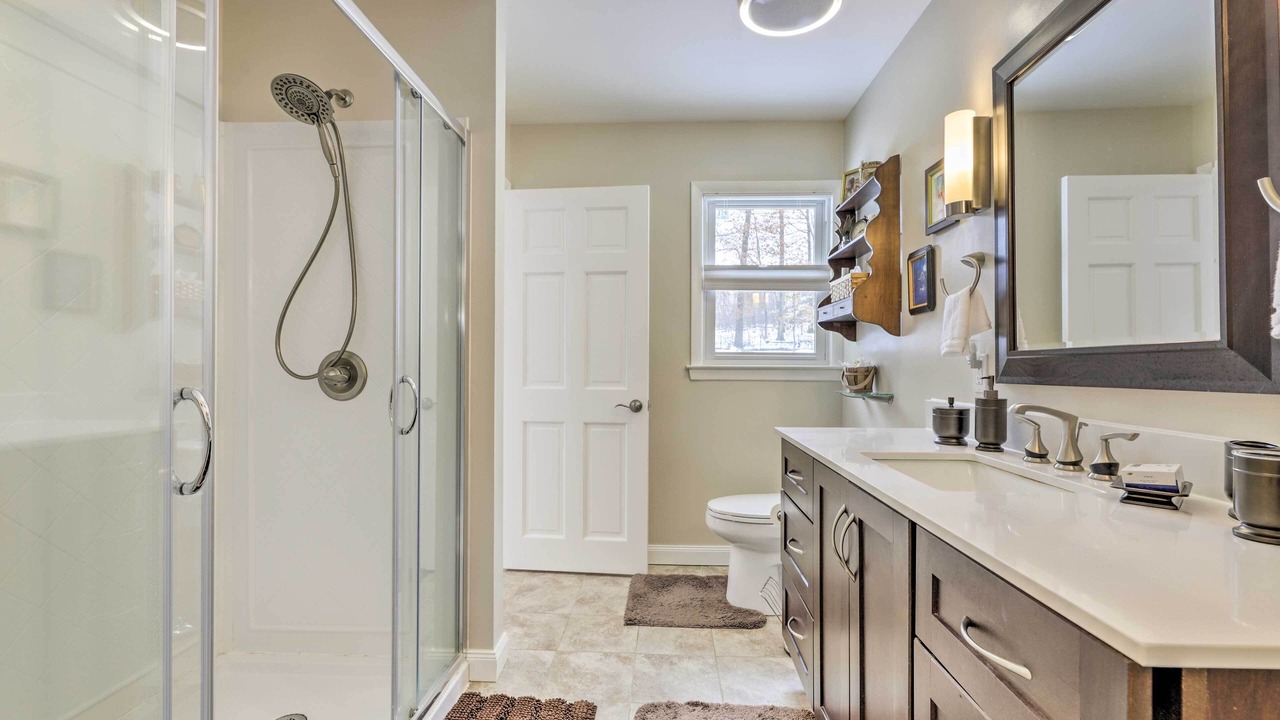Photo of Bathroom in Hadley