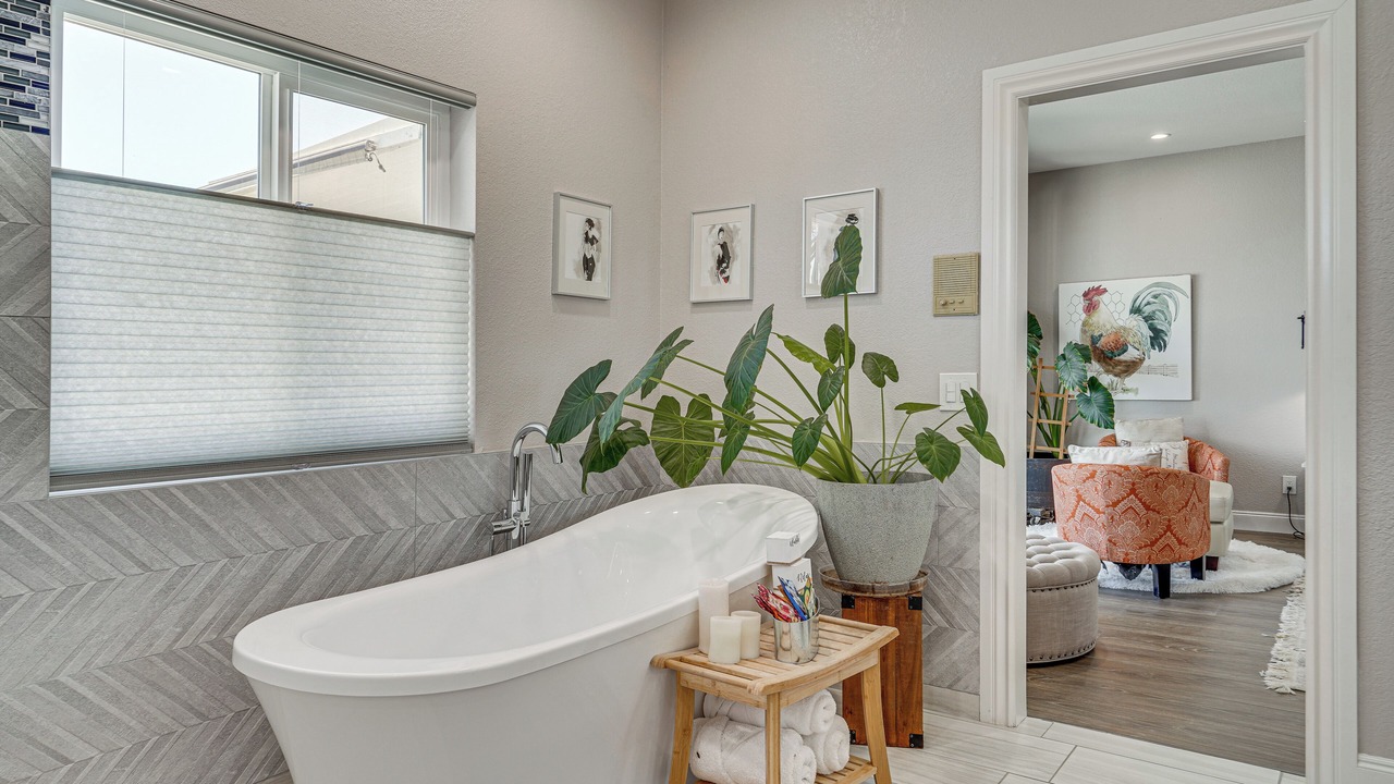 Photo of Bathroom in Discovery Bay