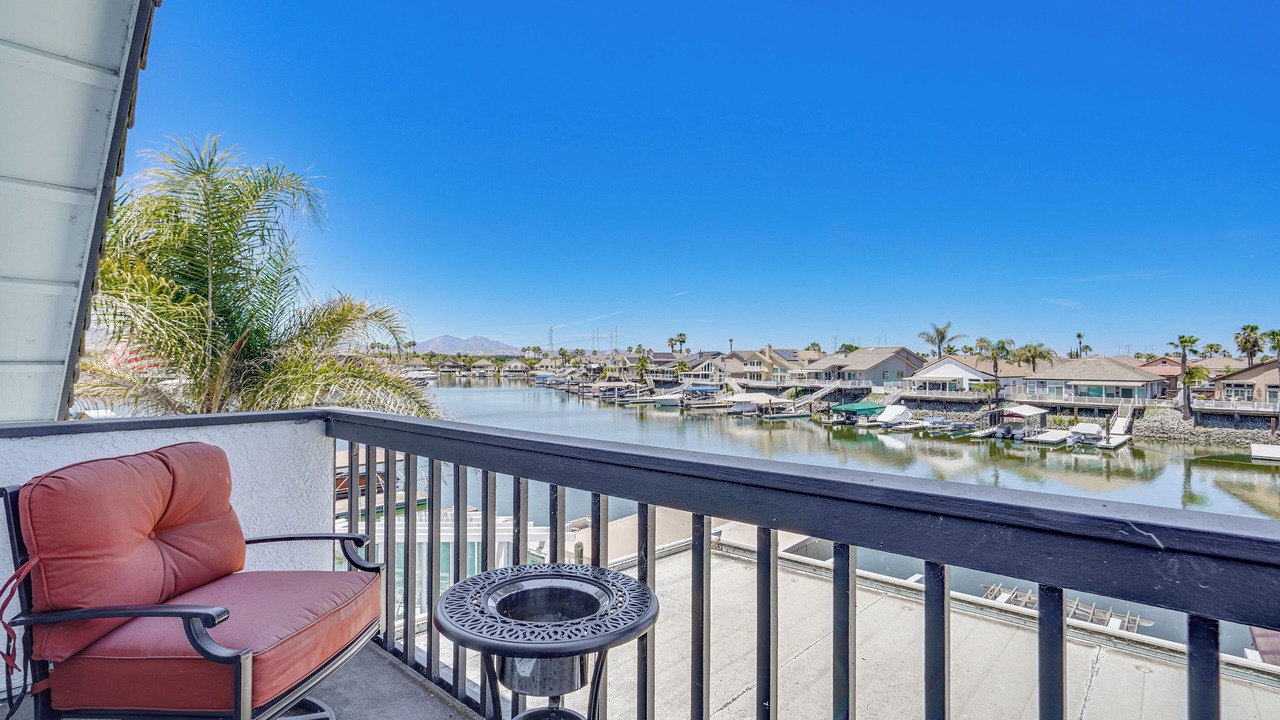 Photo of Patio Balcony in Discovery Bay