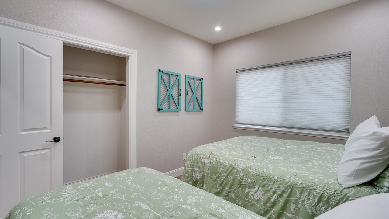 Photo of Bedroom in Discovery Bay