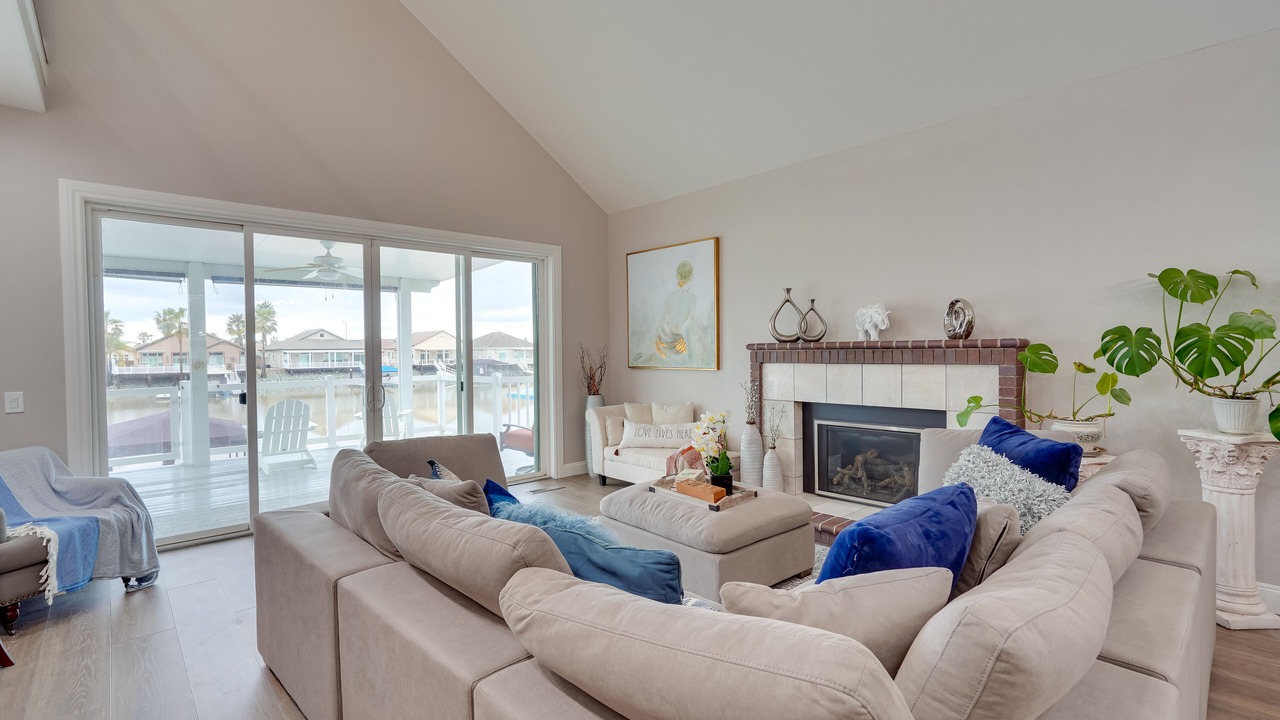 Photo of Livingroom in Discovery Bay