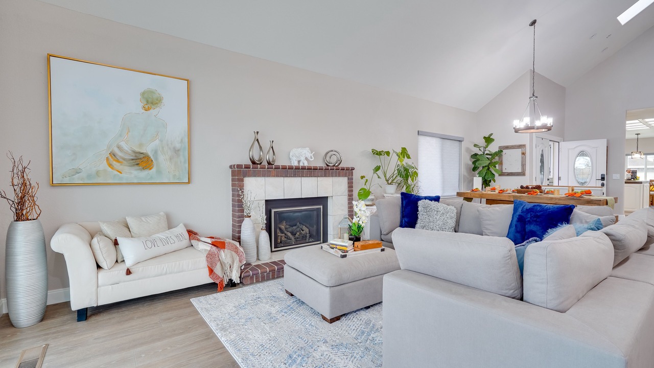 Photo of Livingroom in Discovery Bay