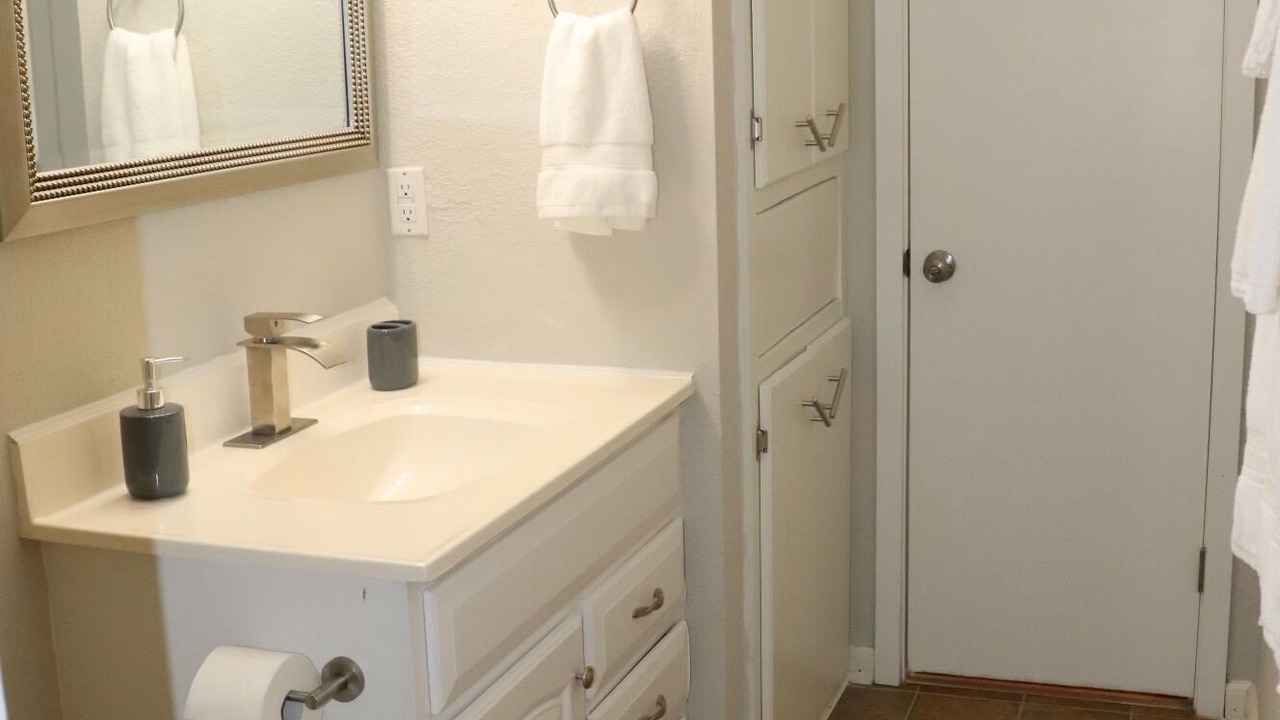 Photo of Bathroom in Eagle Pass