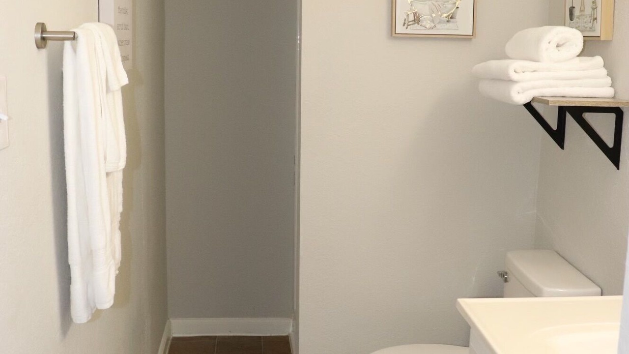 Photo of Bathroom in Eagle Pass