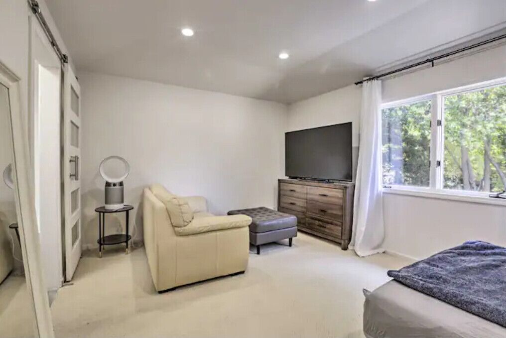 Photo of Livingroom in North Whisman