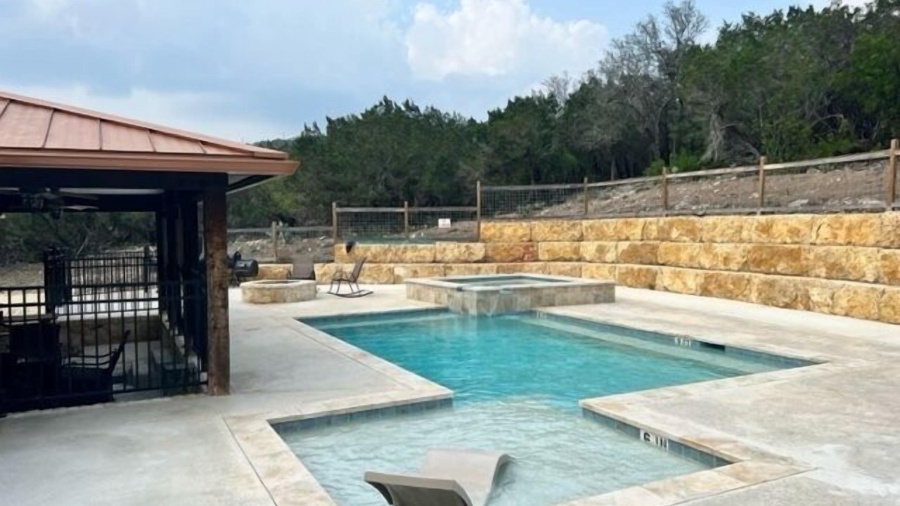 Photo of Outdoor in Concan