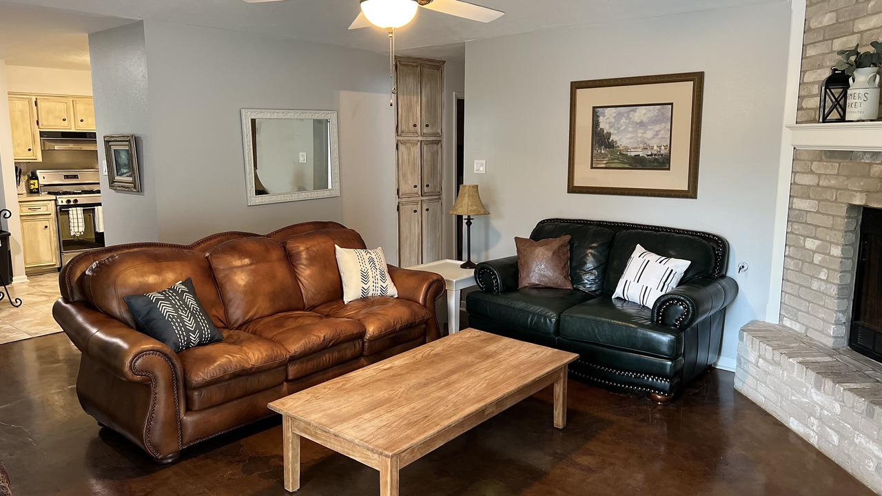 Photo of Livingroom in Shirewood
