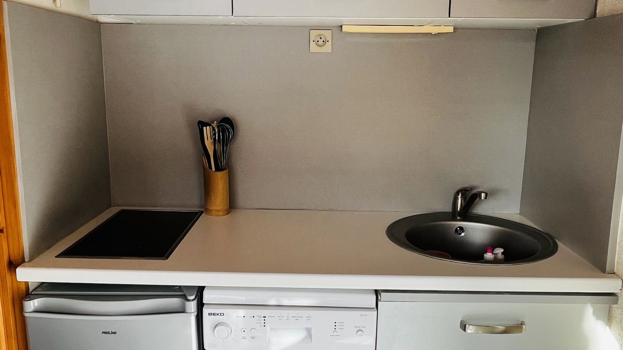 Photo of Kitchen in Demi-Quartier
