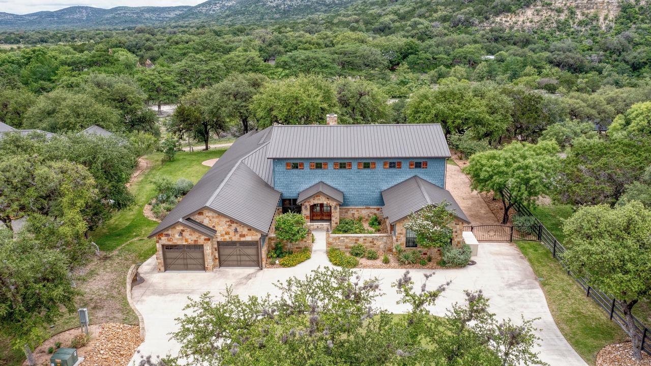 Photo of Outdoor in Concan