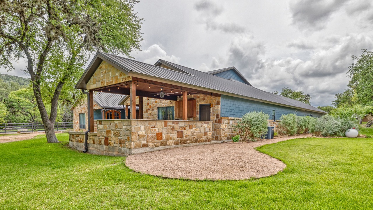 Photo of Outdoor in Concan