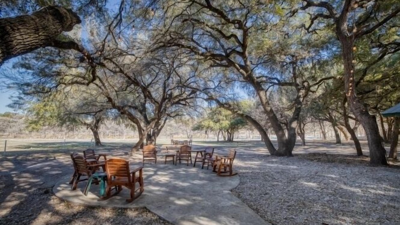 Photo of Outdoor in Concan