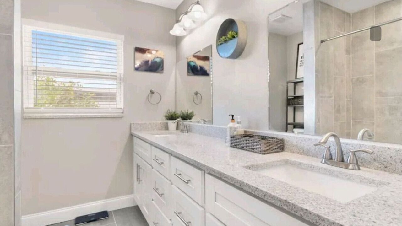 Photo of Bathroom in Apollo Beach