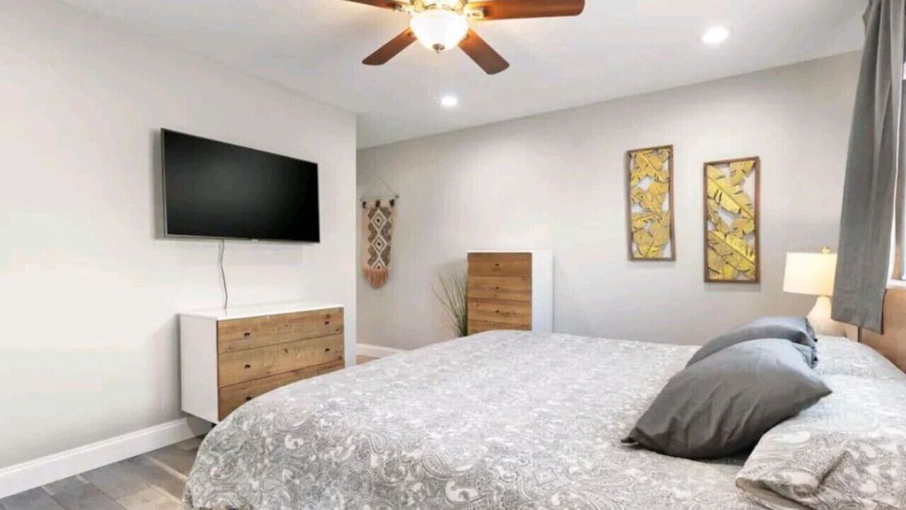 Photo of Bedroom in Apollo Beach