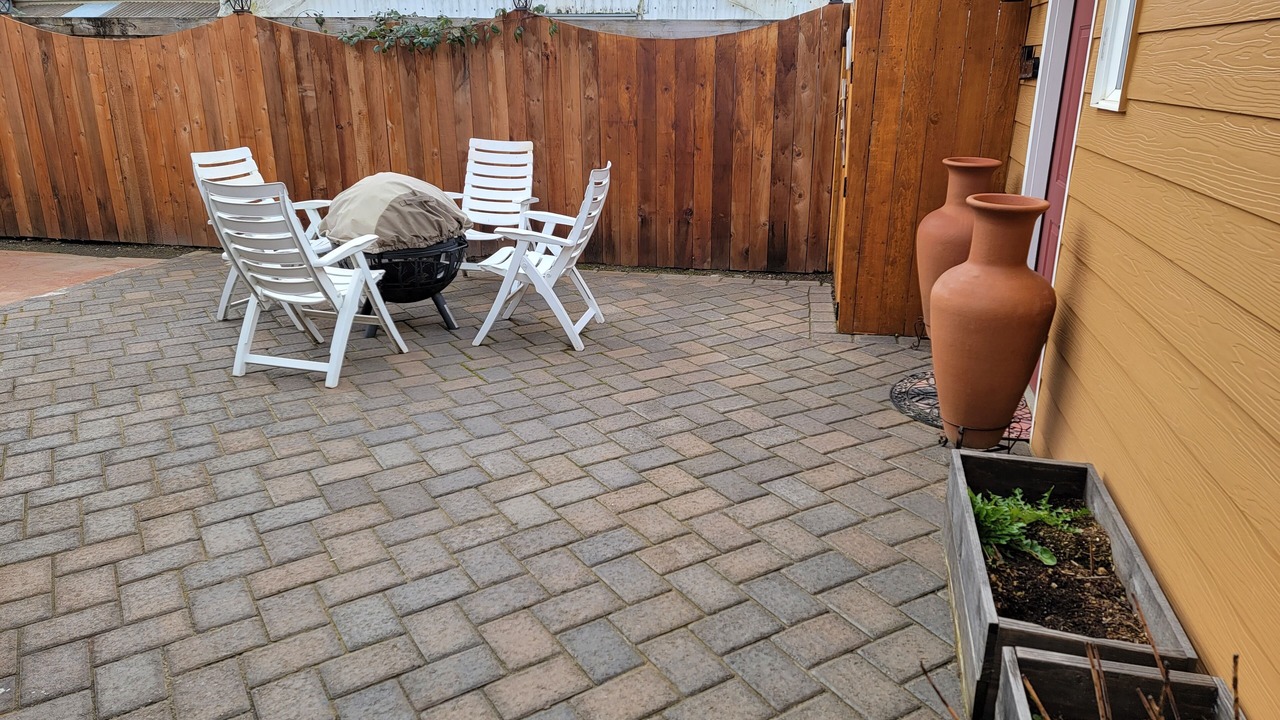 Photo of Others in Albany