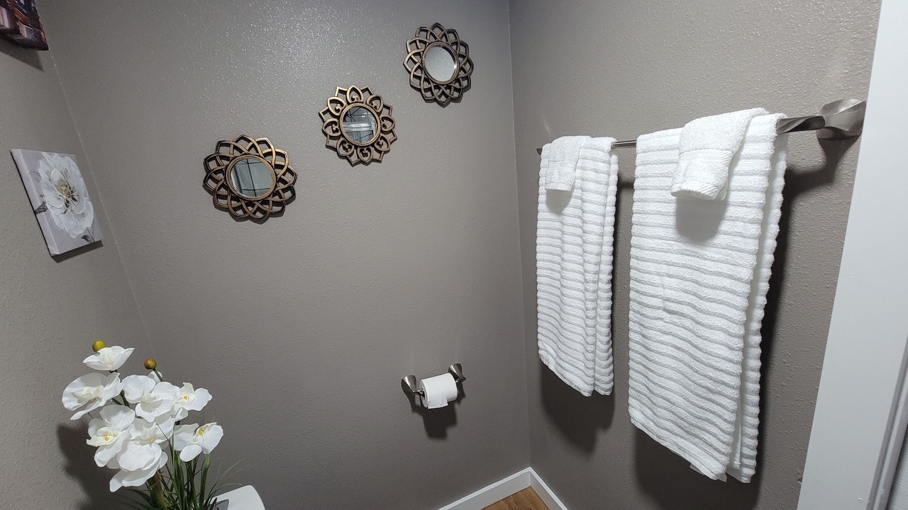 Photo of Others in Albany