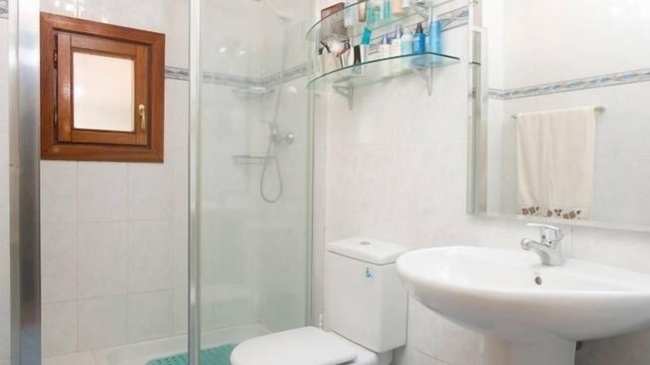 Photo of Bathroom in Lesaka