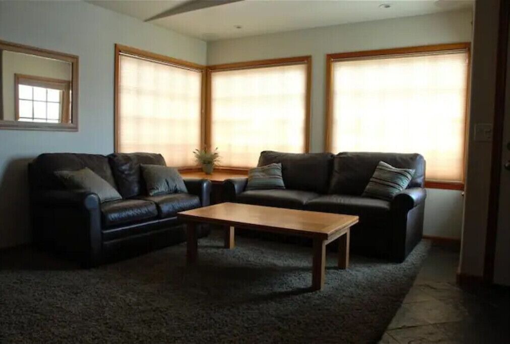 Photo of Livingroom in Downtown