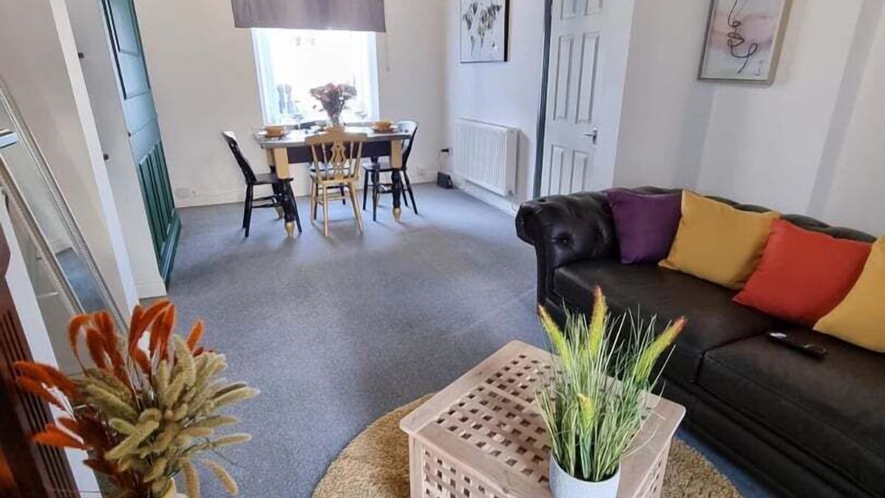 Photo of Livingroom in Newport