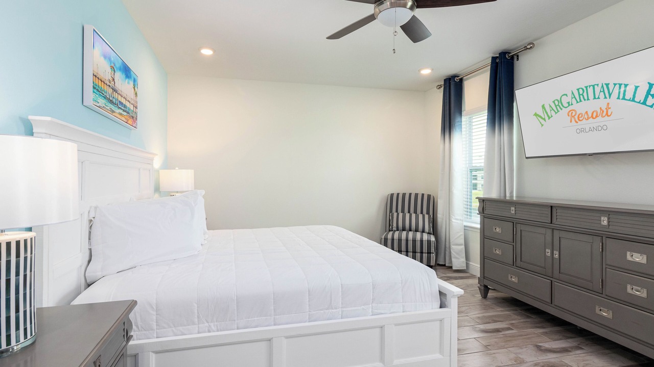 Photo of Bedroom in Bay Lake