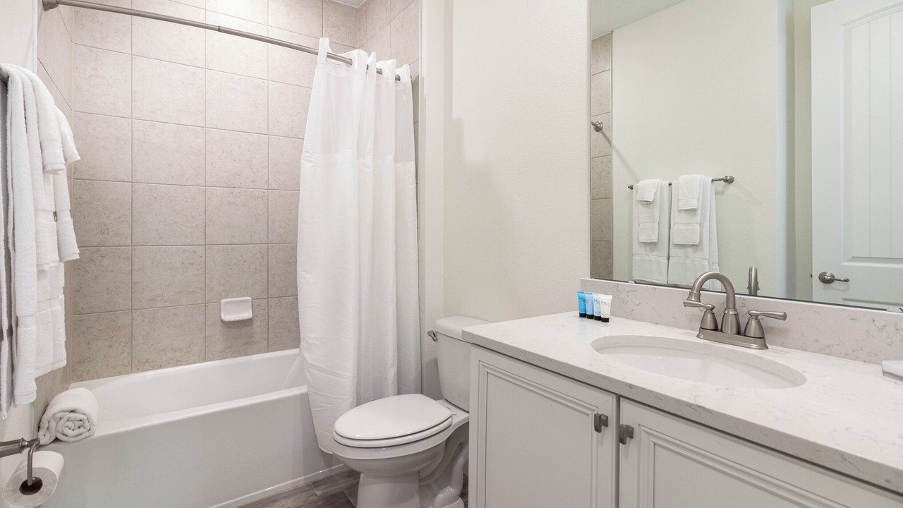 Photo of Bathroom in Bay Lake