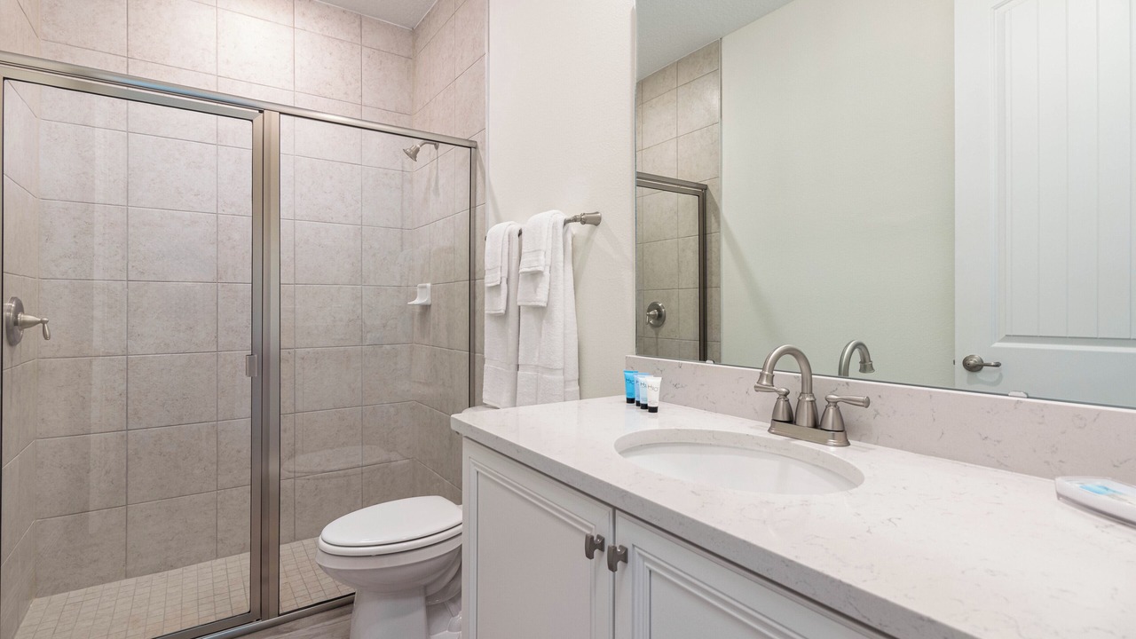 Photo of Bathroom in Bay Lake