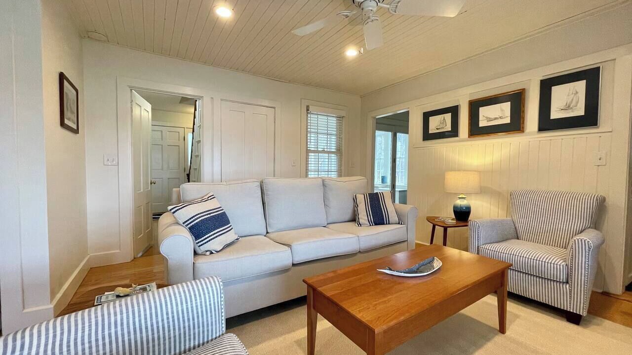 Photo of Livingroom in East Boothbay