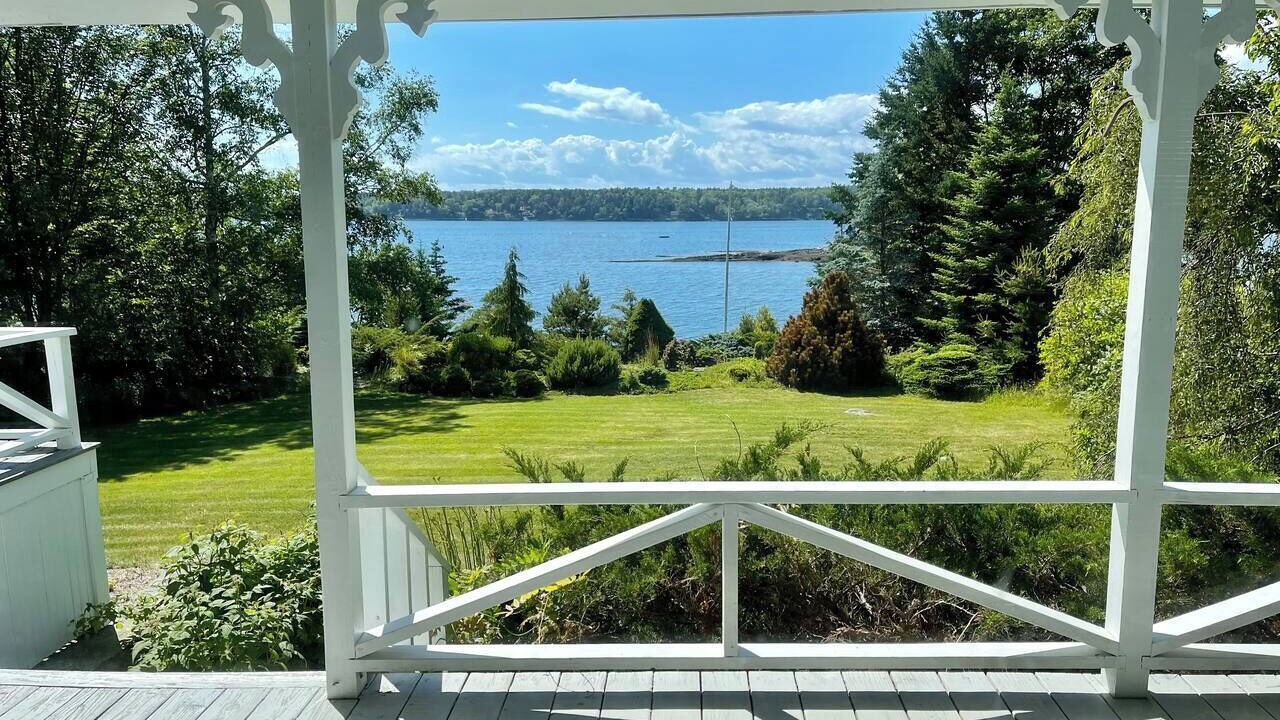 Photo of Patio Balcony in East Boothbay