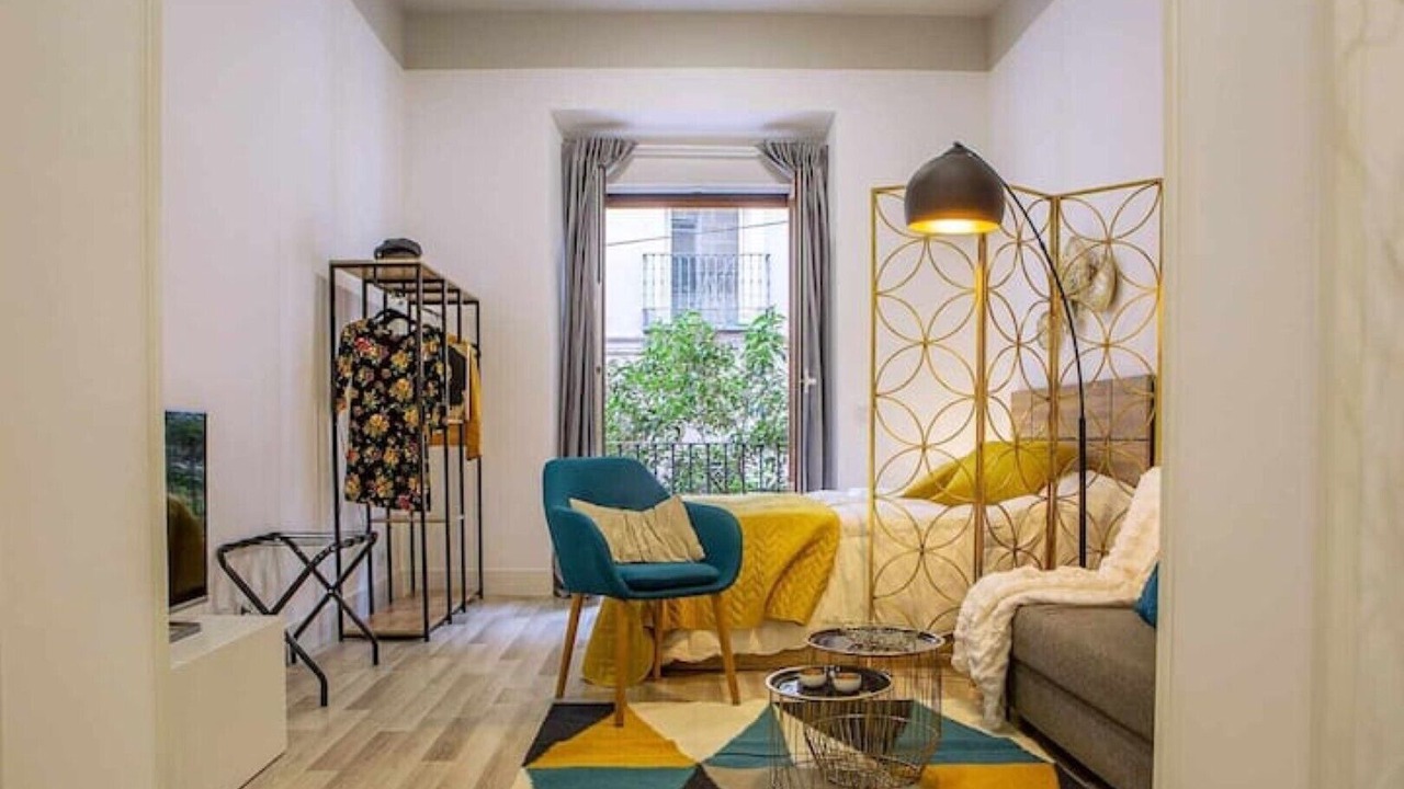 Photo of Bedroom in Golden Triangle of Art