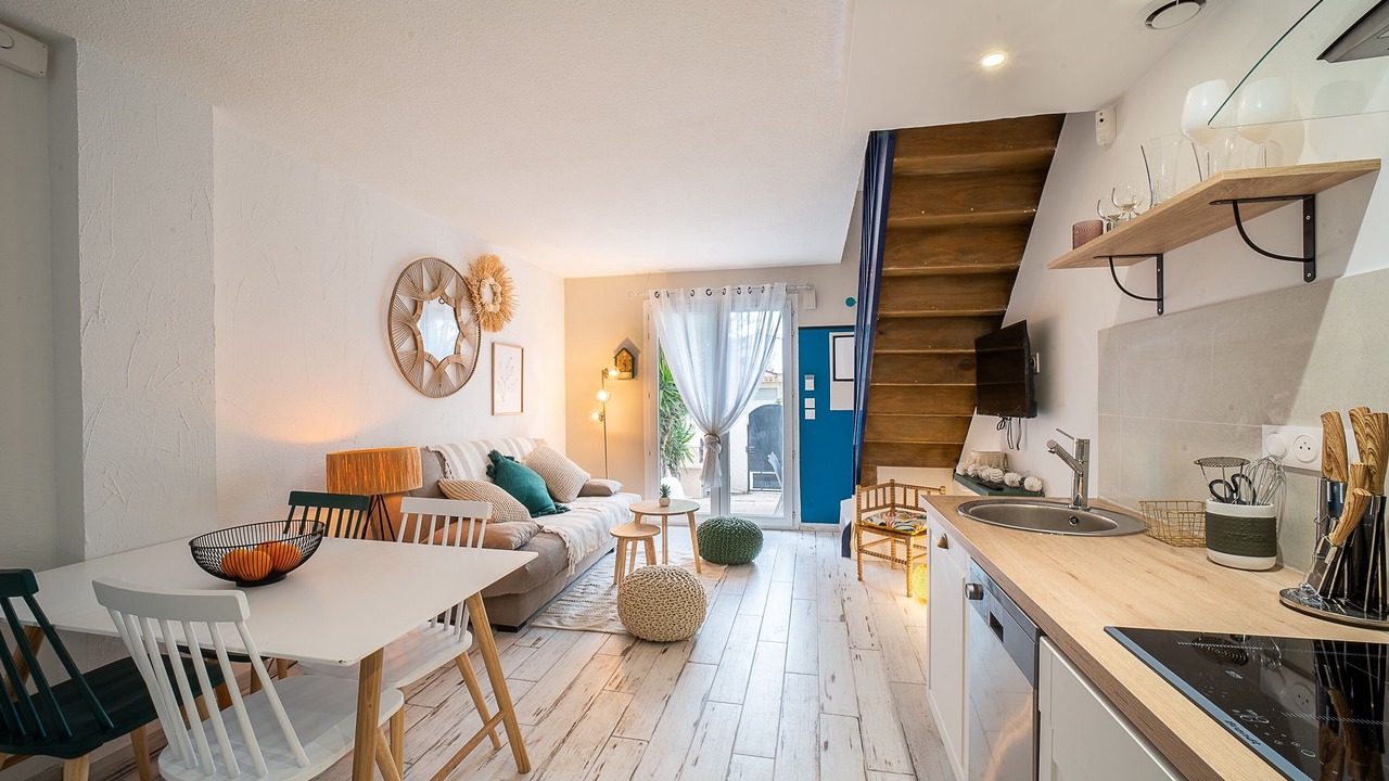 Photo of Others in La Jetee