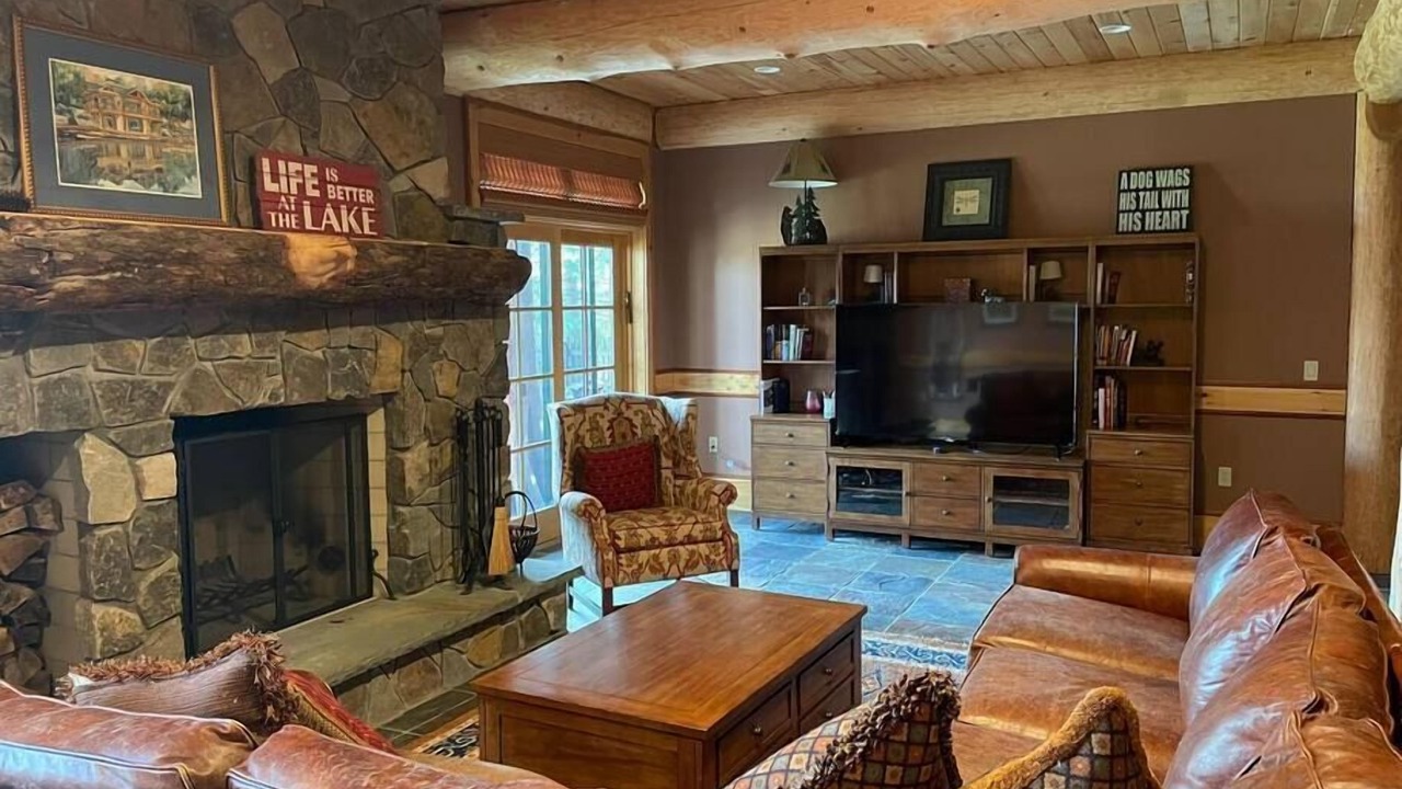 Photo of Livingroom in Cooperstown