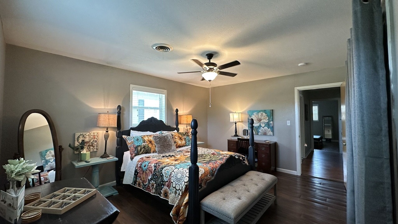Photo of Bedroom in Canyon