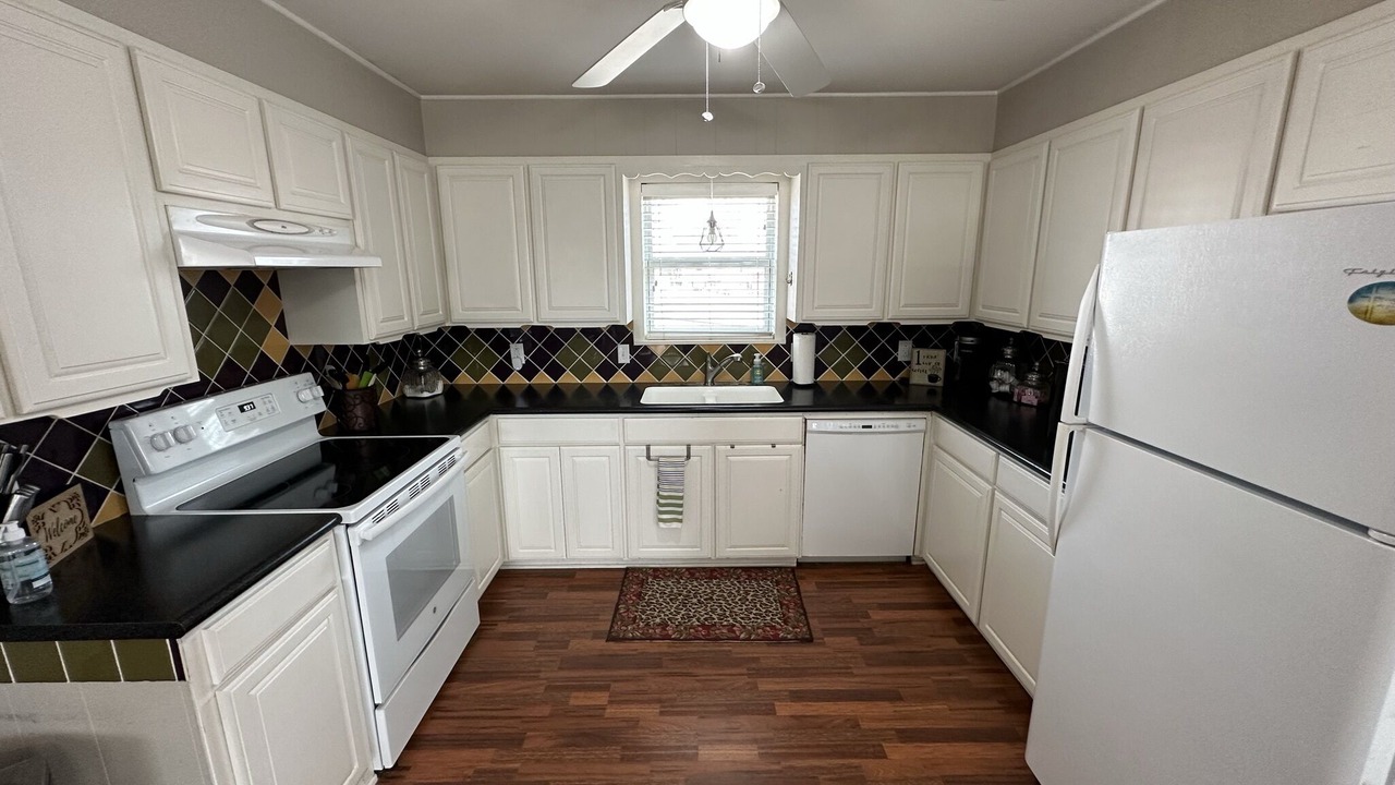 Photo of Kitchen in Canyon