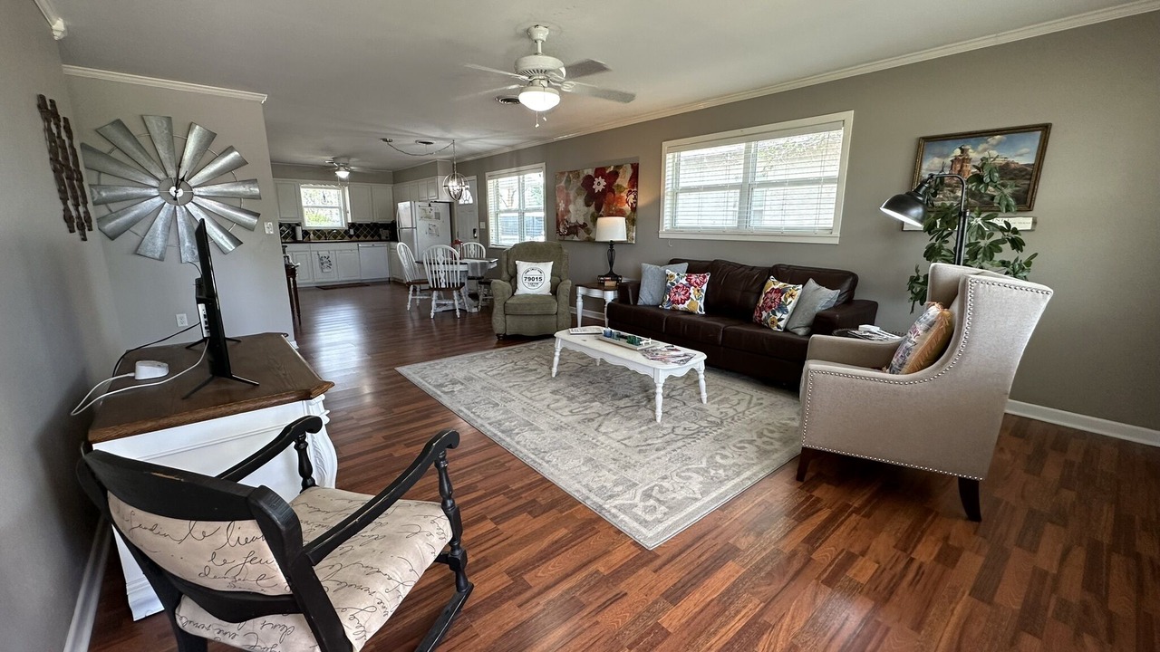 Photo of Livingroom in Canyon