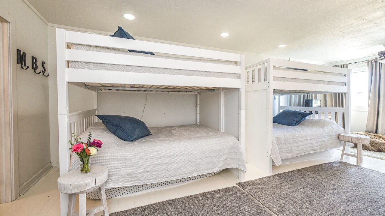 Photo of Bedroom in Shell Island