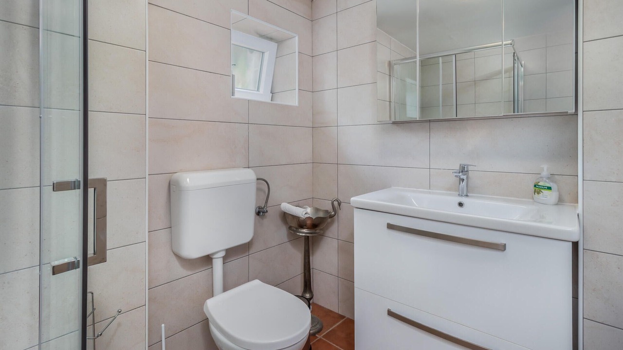 Photo of Bathroom in Palit