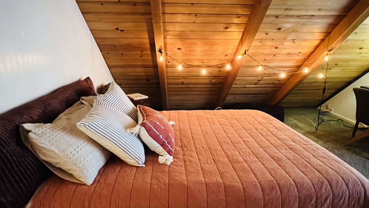 Photo of Bedroom in Iowa Hill
