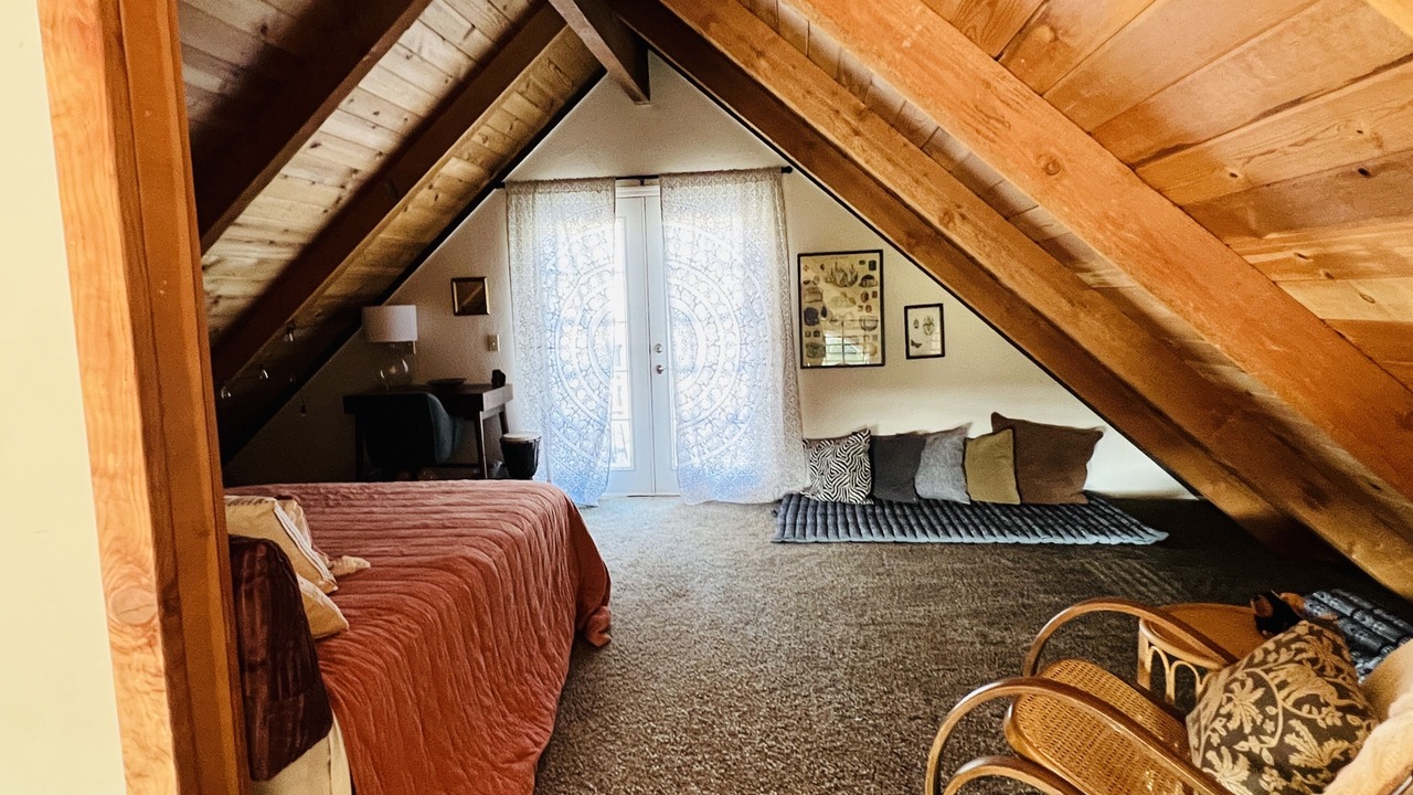 Photo of Bedroom in Iowa Hill