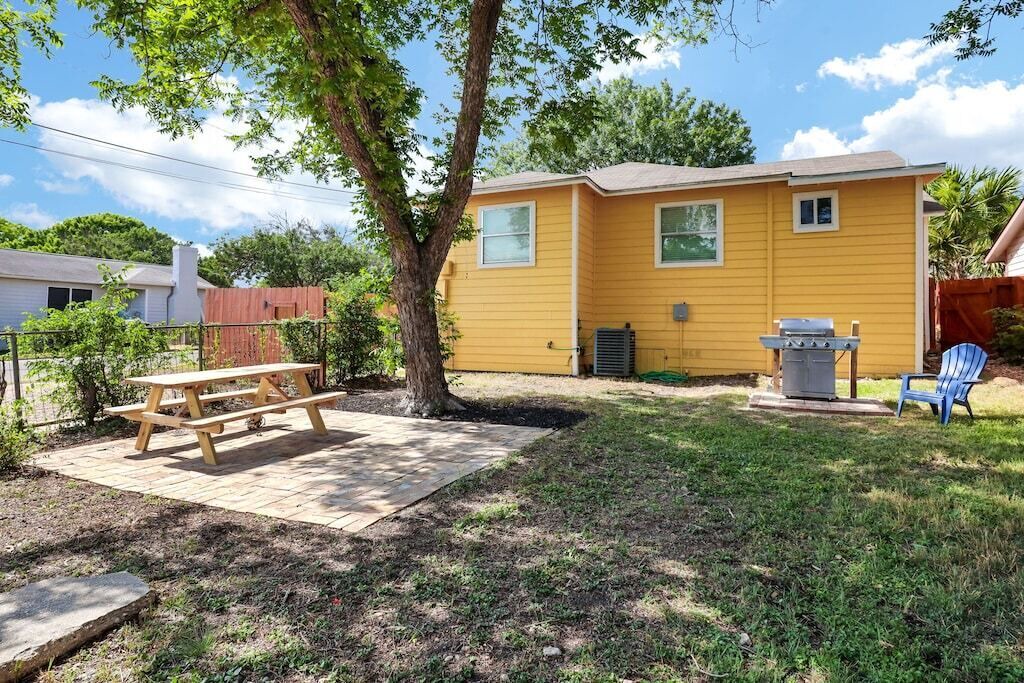 Photo of Outdoor in Highland Park